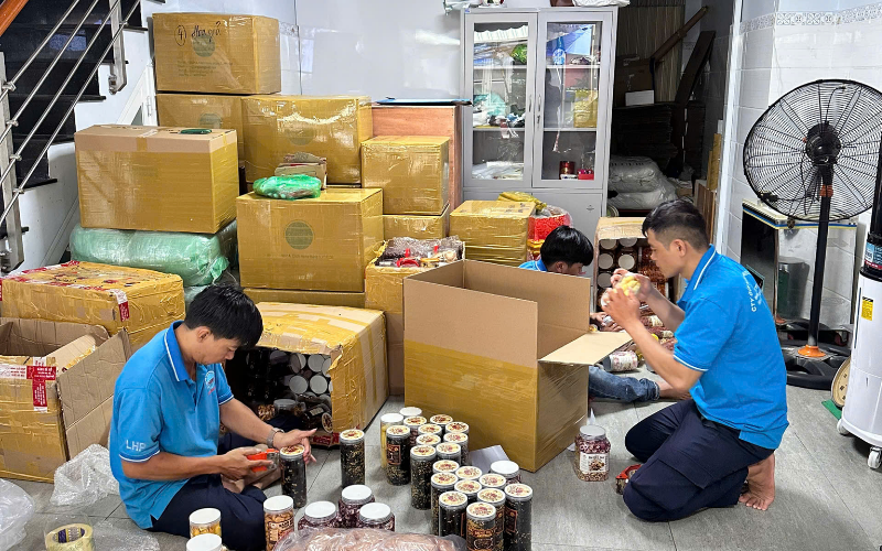 Gửi quần áo đi Đài Loan