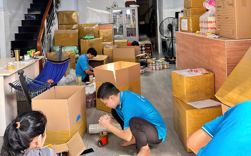 gửi quần áo đi Đức
